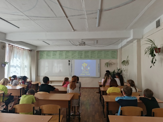 24.06.2025 г в ЛДП &amp;quot;Радуга&amp;quot; провели беседу по электробезопасности..